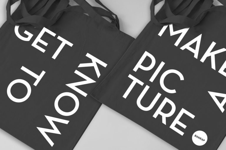 Schwarzer Jutebeutel "GET TO KNOW"