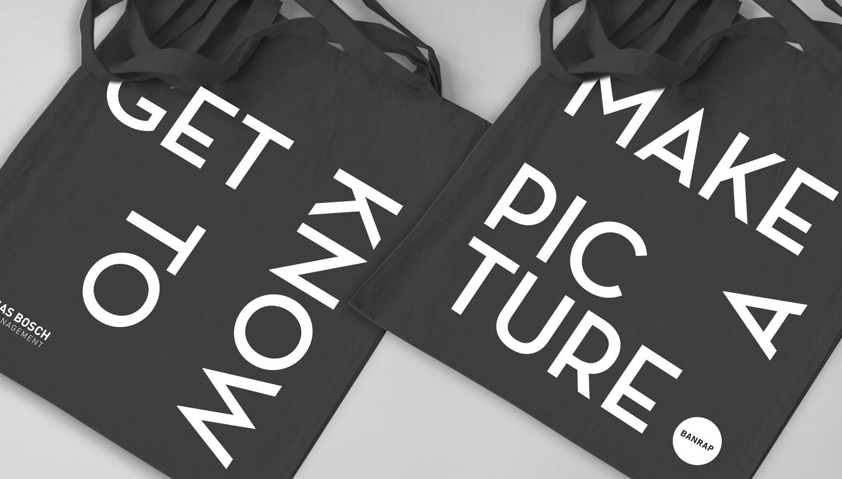 Schwarzer Jutebeutel "GET TO KNOW"