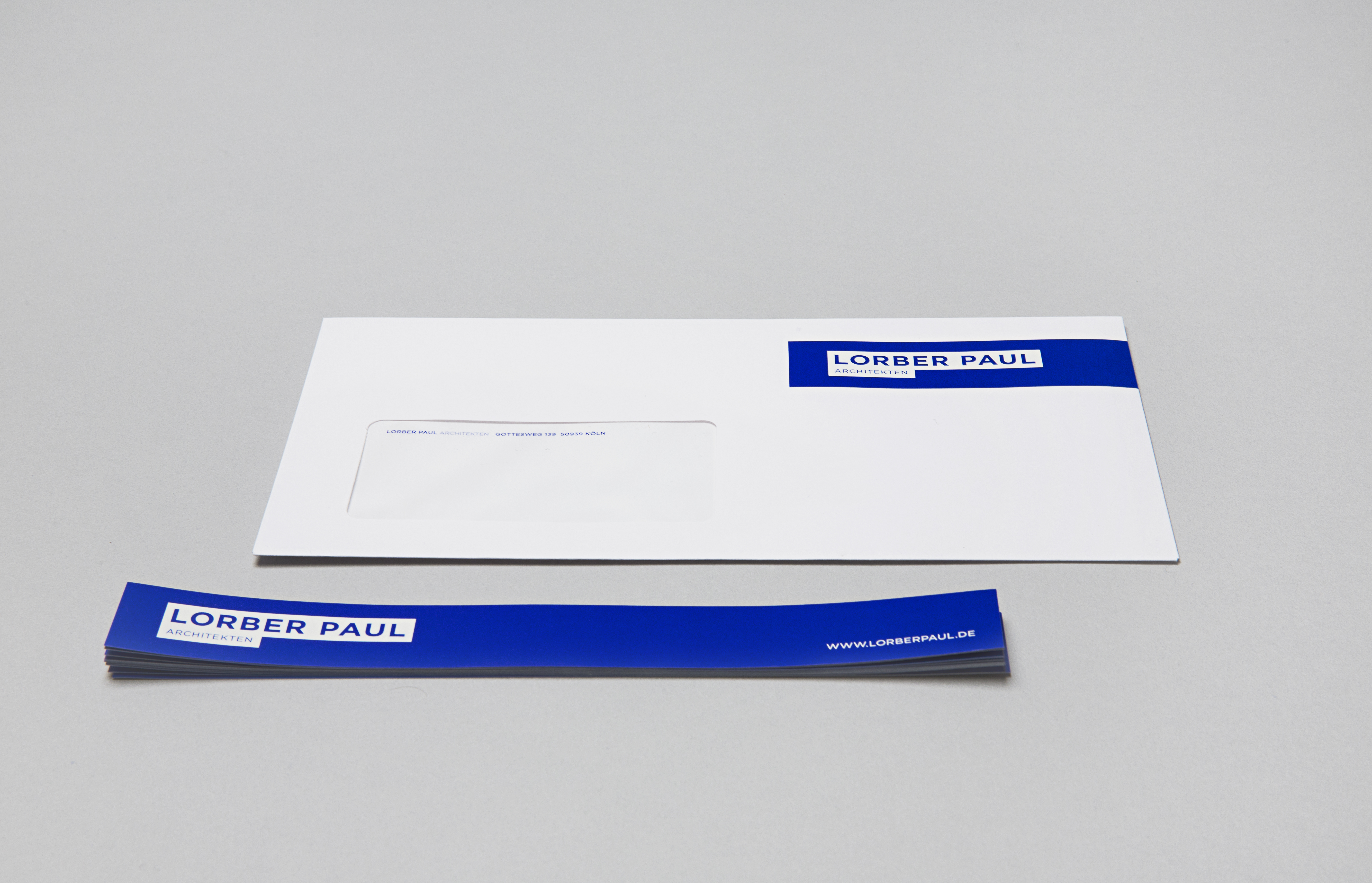 Ansicht Briefumschlag und Banderole „Lorber Paul Architekten“