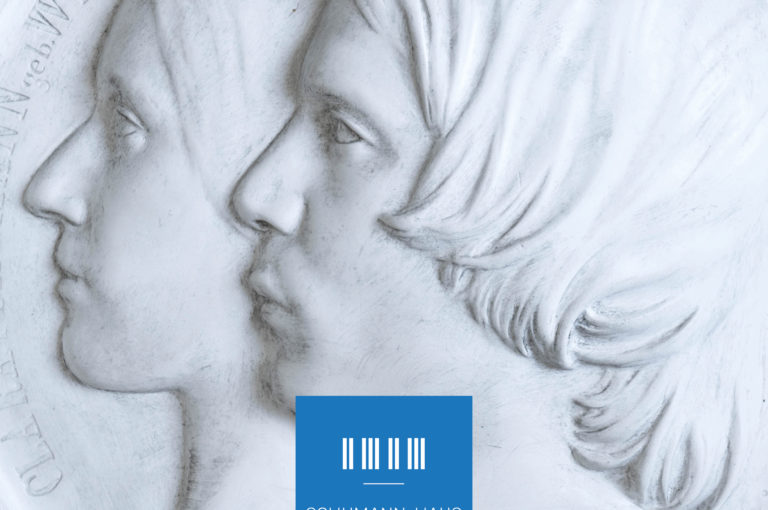 Silhouette von Clara und Robert Schumann mit „Schumann-Haus Düsseldorf“ Logo