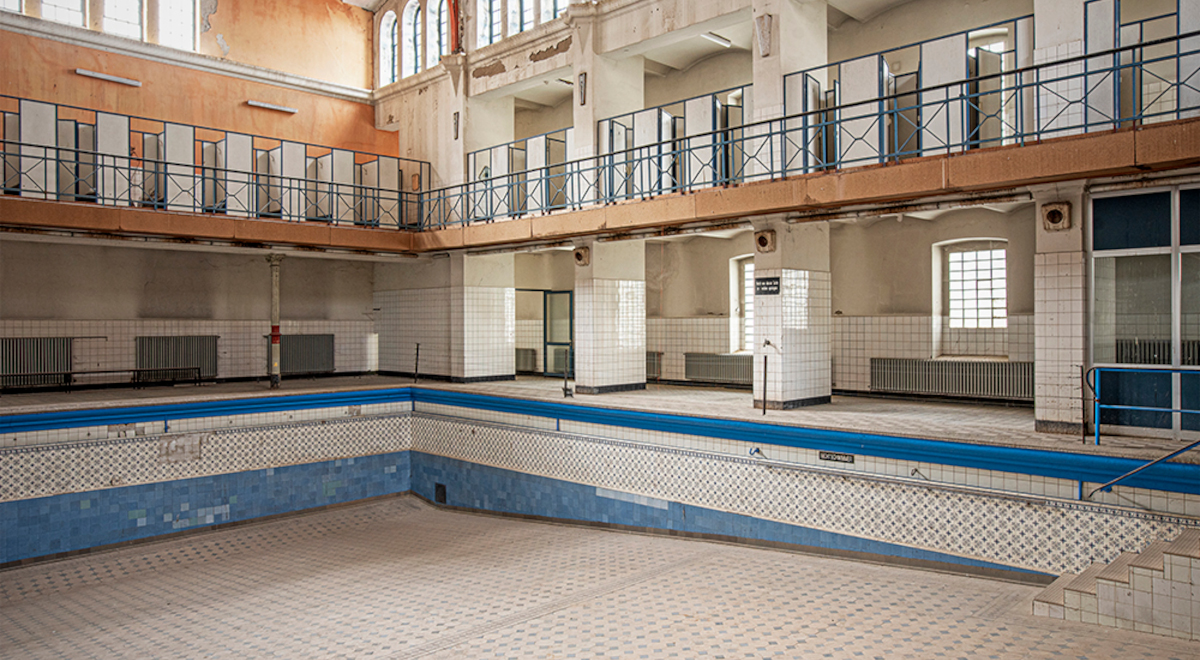 Bild vom Stadtbad Krefeld ohne Wasser